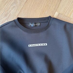 White Fox Active Black Sweatshirt